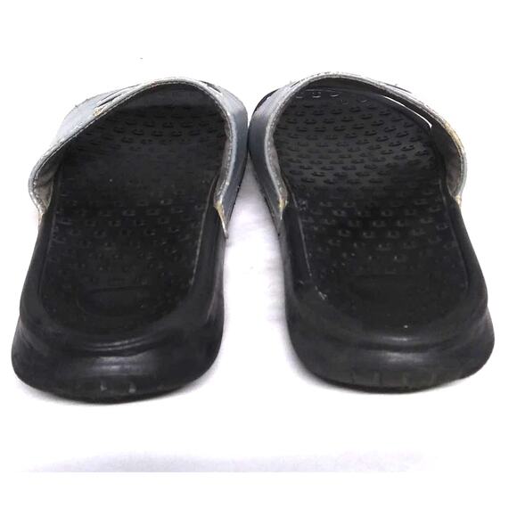Black and Gray Champion Logo Athletic Slip-On Sandal Slides - Boys Size 13 - Picture 3 of 8
